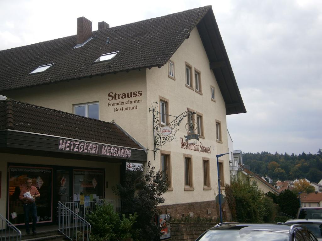 וואלדברון Hotel Strauss מראה חיצוני תמונה